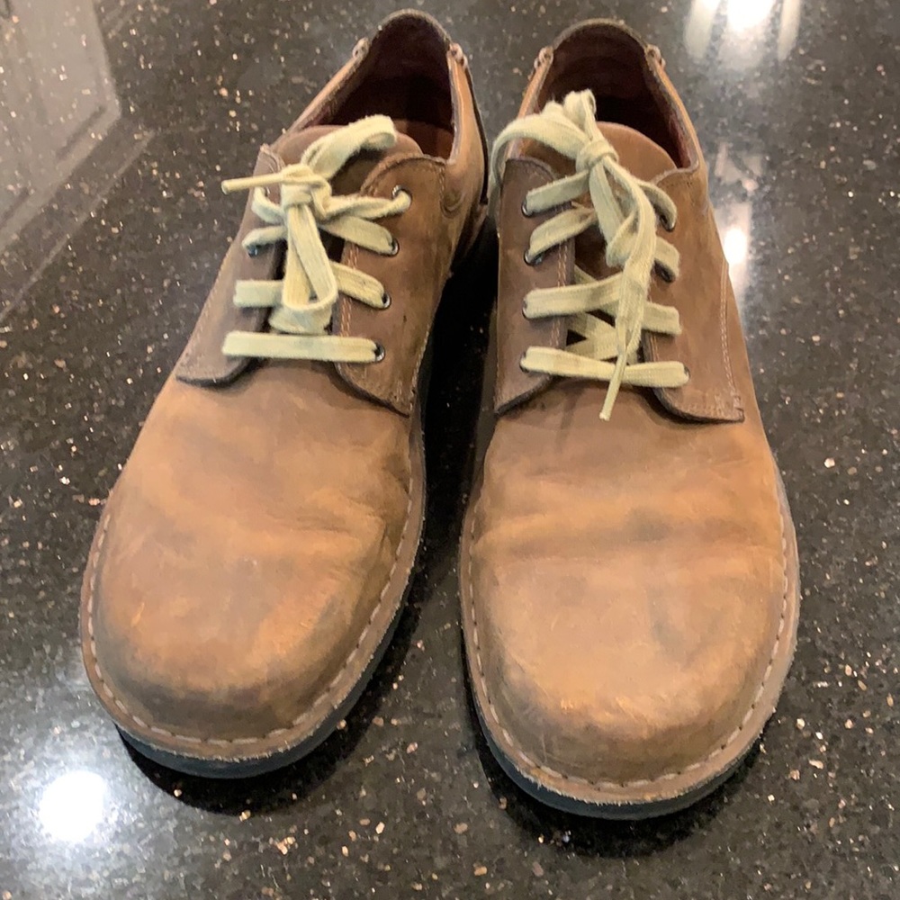 Clarks lace up shoe size 10.5